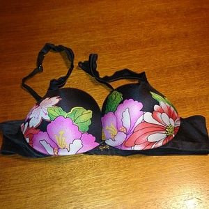 Victoria's Secret pushup bra Any 10 items for $20!
